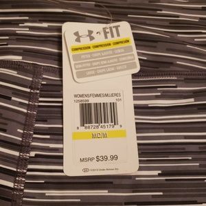 Under Armour Pants - Women's Under Armour compression rights. NWT. Med. Under Armour Pants - Women's Under Armour compression rights. NWT. Med.